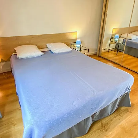 2 Bedroom Cozy Home In Beaulieu